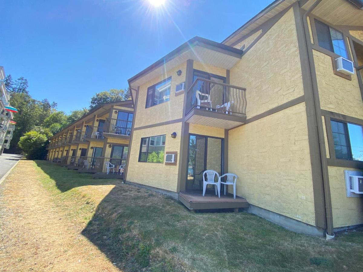 Wessex Inn By The Sea Cowichan Bay Exterior photo