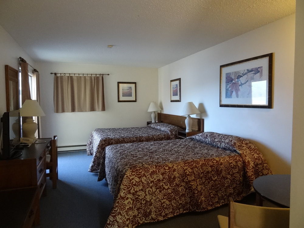 Wessex Inn By The Sea Cowichan Bay Exterior photo