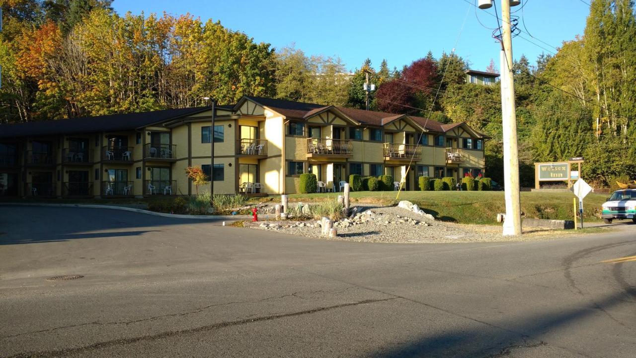 Wessex Inn By The Sea Cowichan Bay Exterior photo